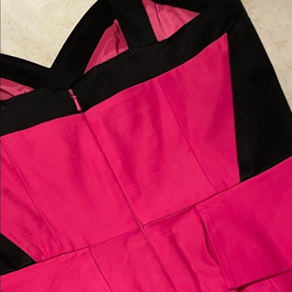 BEBE Sweetheart Dress. - Picture 6 of 7